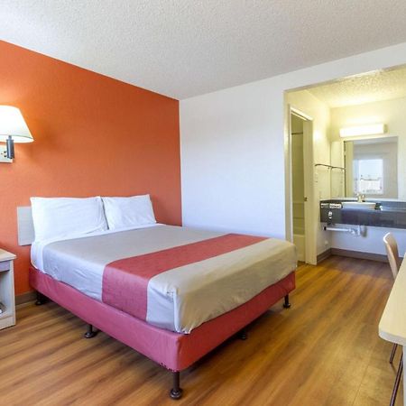 Motel 6-Phoenix, Az - Airport - 24Th Street מראה חיצוני תמונה