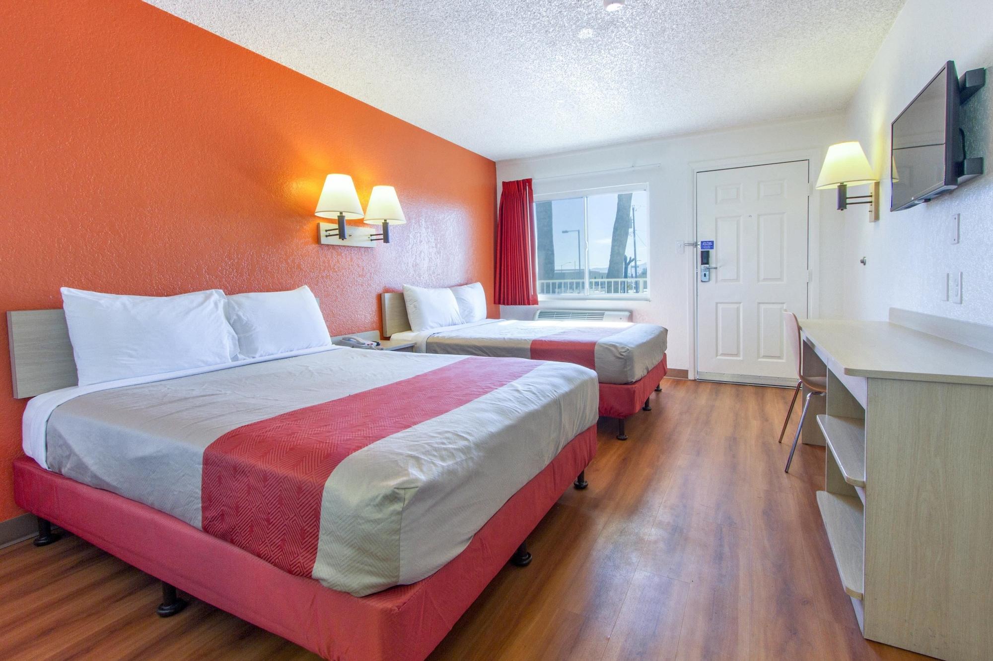 Motel 6-Phoenix, Az - Airport - 24Th Street מראה חיצוני תמונה