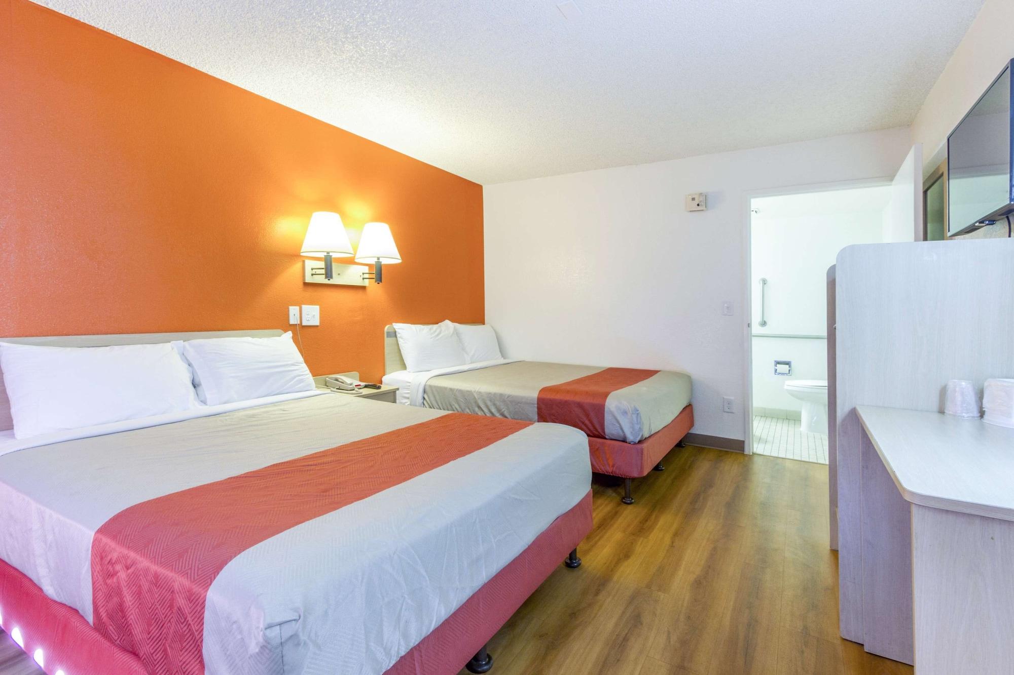 Motel 6-Phoenix, Az - Airport - 24Th Street מראה חיצוני תמונה