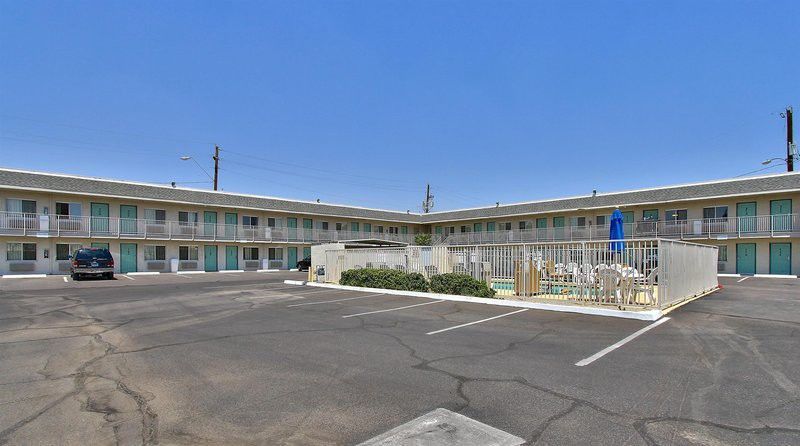 Motel 6-Phoenix, Az - Airport - 24Th Street מראה חיצוני תמונה