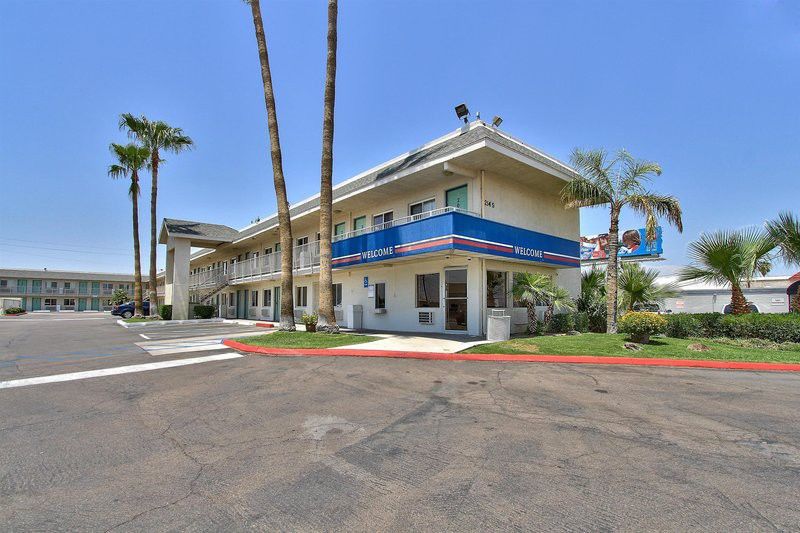 Motel 6-Phoenix, Az - Airport - 24Th Street מראה חיצוני תמונה
