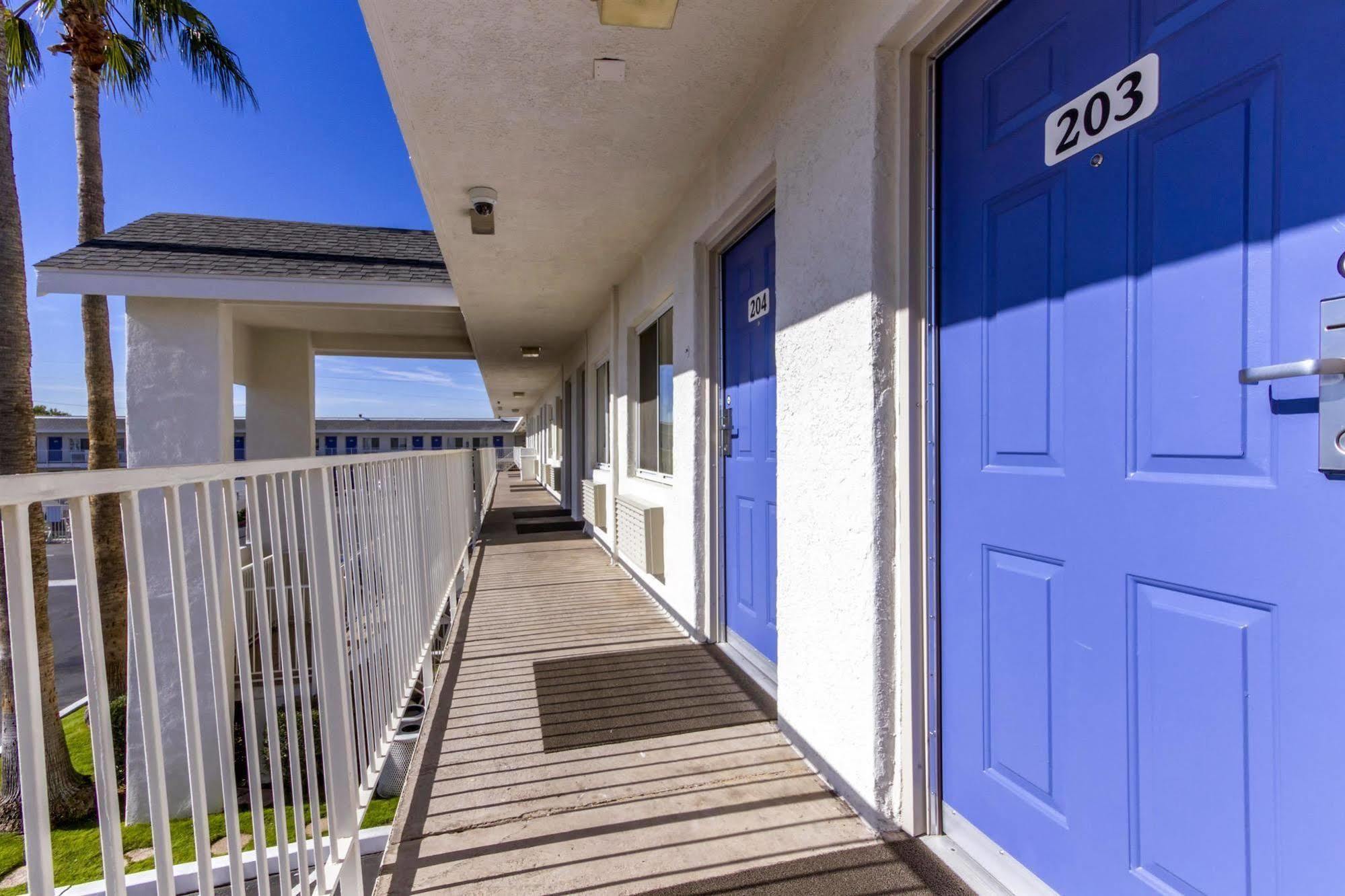 Motel 6-Phoenix, Az - Airport - 24Th Street מראה חיצוני תמונה
